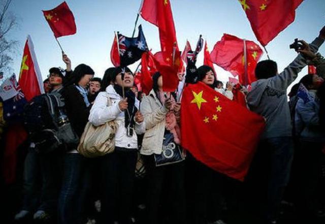 7套渐变风企业宣传介绍PPT模板,现代感十足!